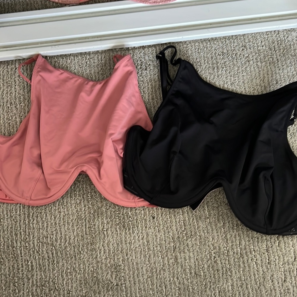 Brand new-2 bras